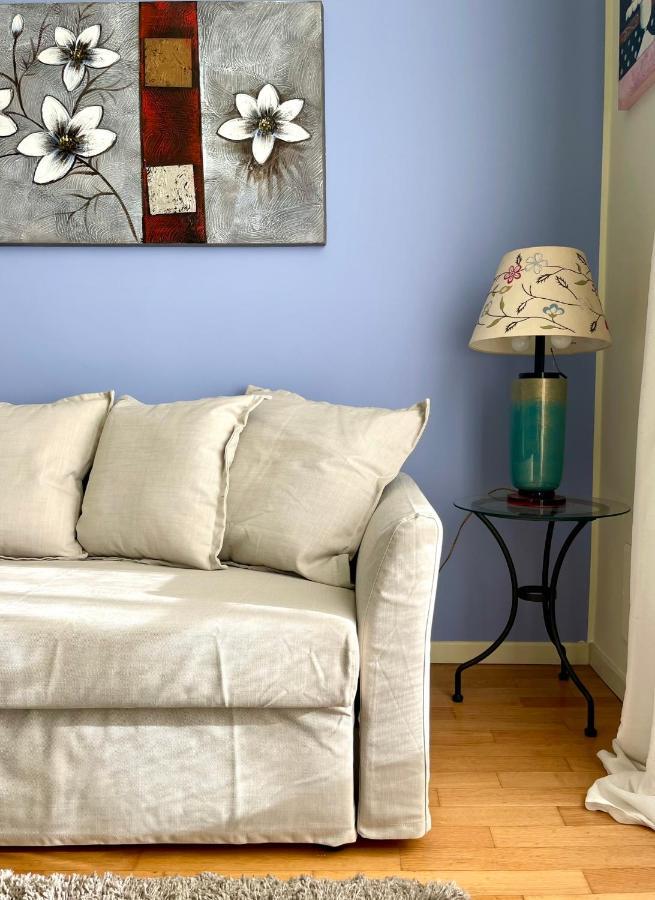 Luxury Four-Room Apartment In Monza Centro - 2 Min Walk To Train Station Εξωτερικό φωτογραφία
